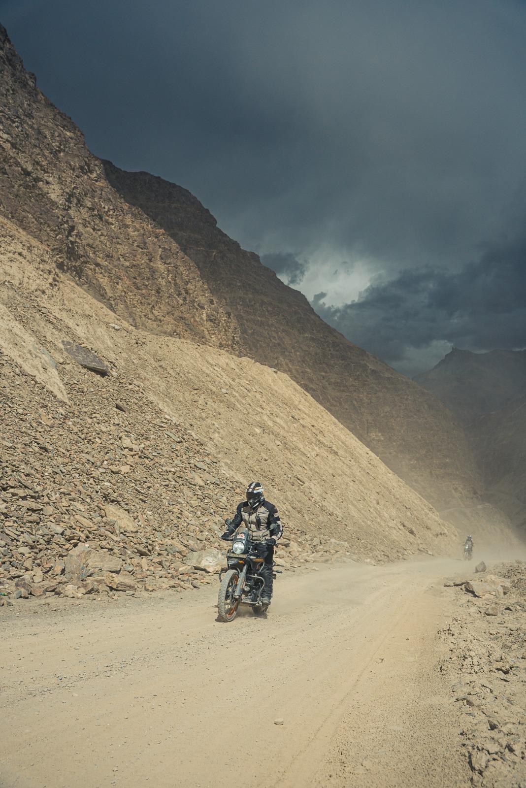 Leh to Leh Including Umling La image 1