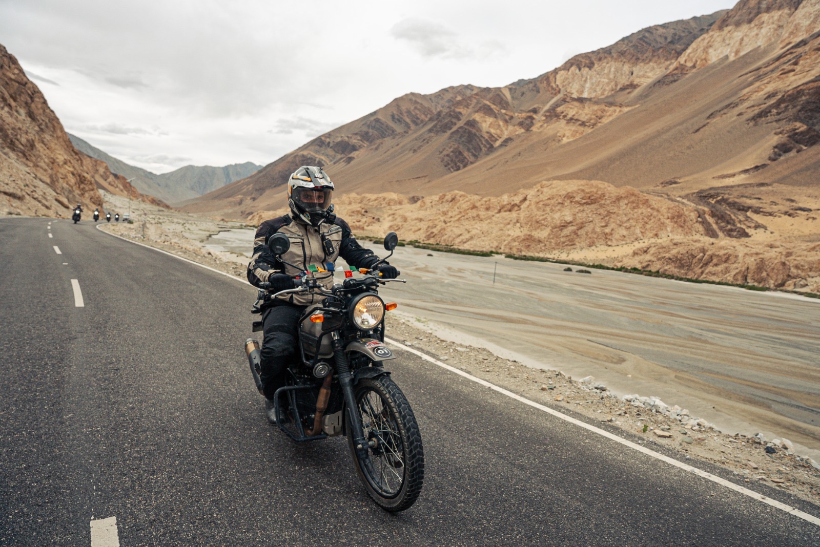 1b5b2c1e-434e-4ee7-8559-453e6fb84421